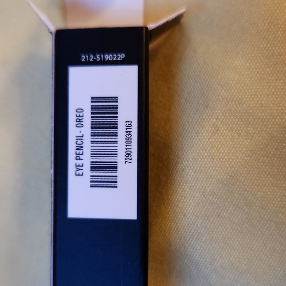 Il Makiage Eye Pencil-Oreo - Picture 4 of 4